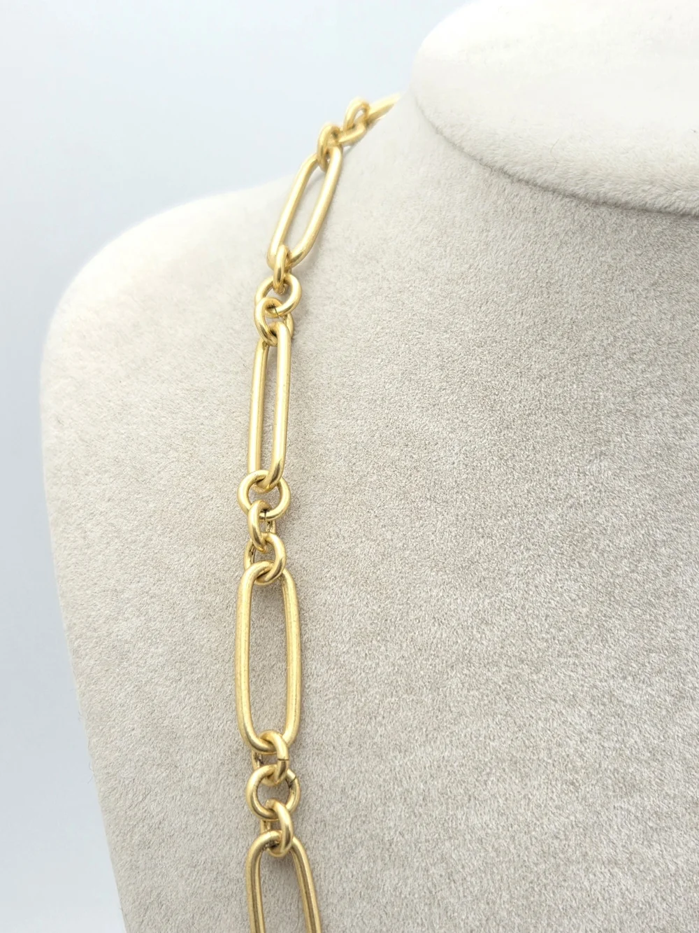 Madewell 18" Gold Tone Mixed Oval & Curb Chain Link Necklace - Picture 3 of 16